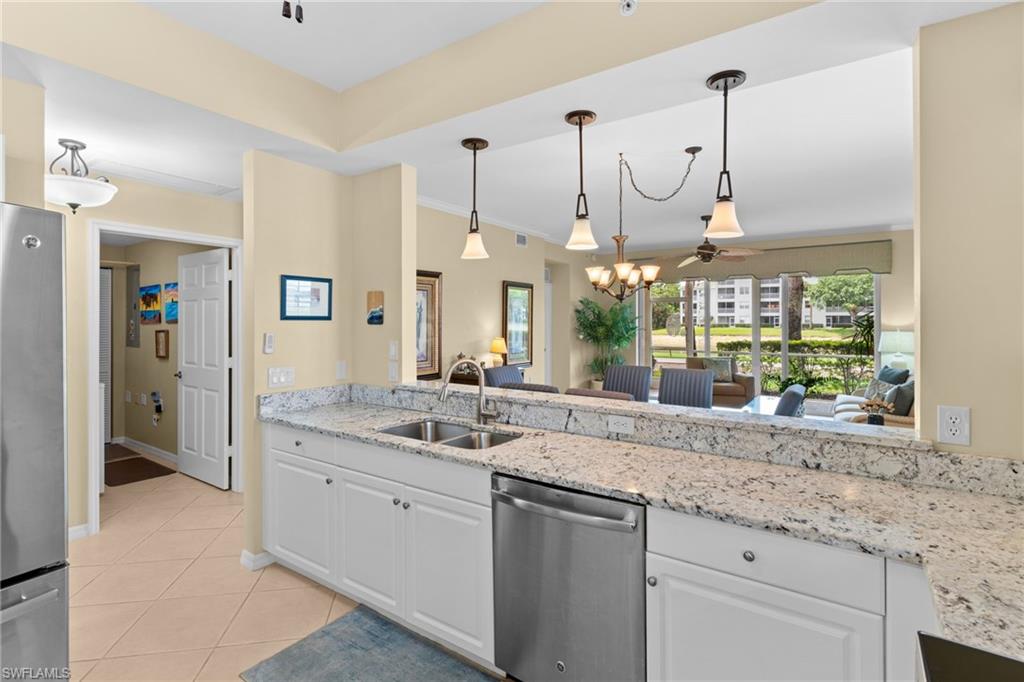 3980 Bishopwood CT E 4-106