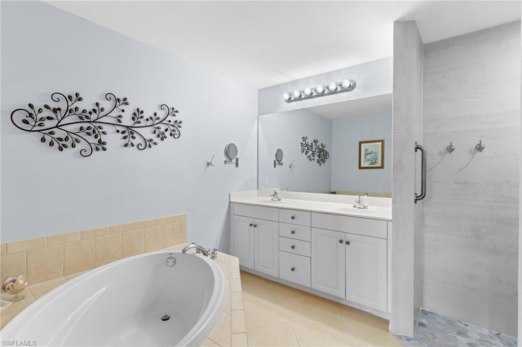 3980 Bishopwood CT E 4-106