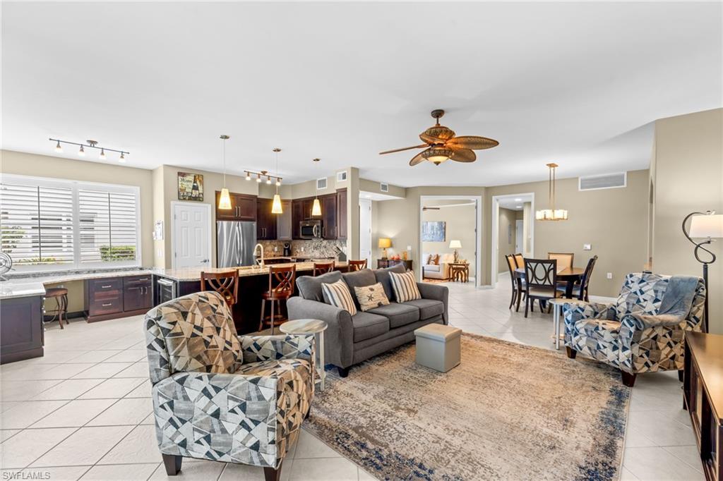 3970 Bishopwood CT W 102