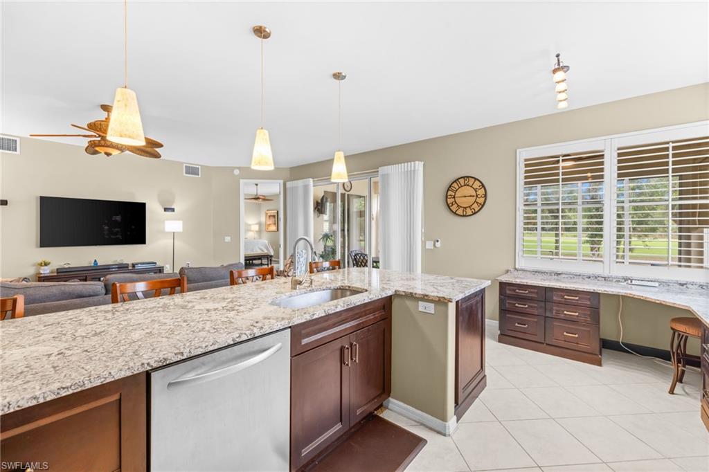 3970 Bishopwood CT W 102