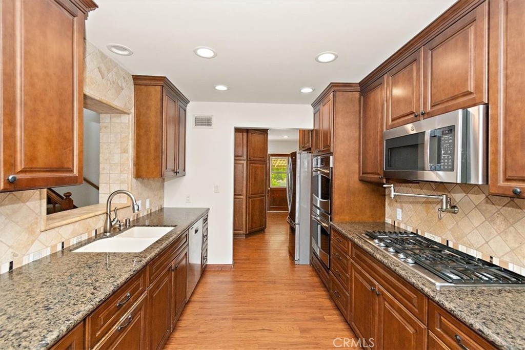 524 N Michillinda Avenue