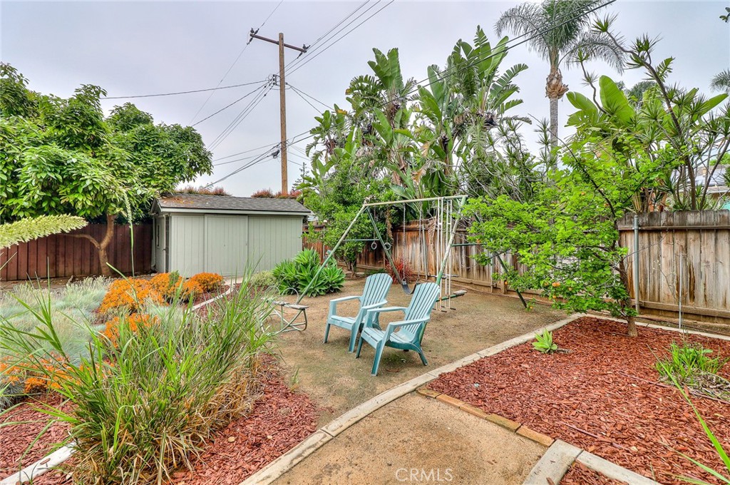 611 E Whitcomb Avenue