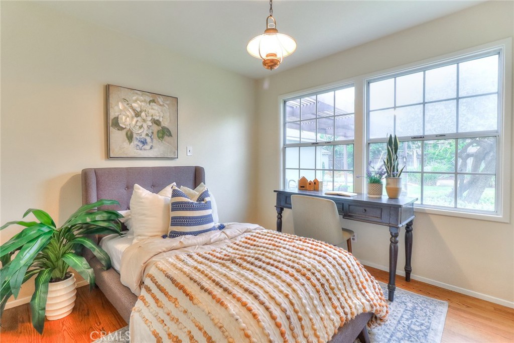 611 E Whitcomb Avenue