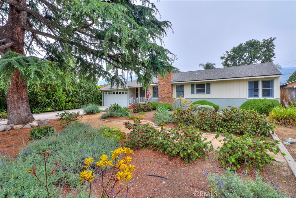 611 E Whitcomb Avenue