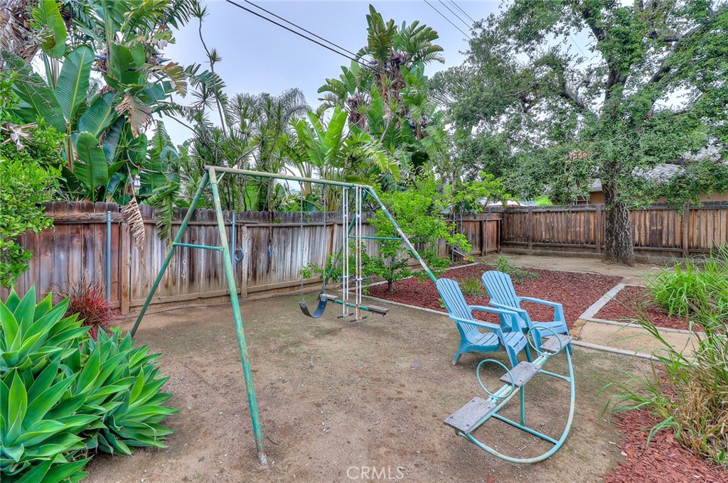 611 E Whitcomb Avenue