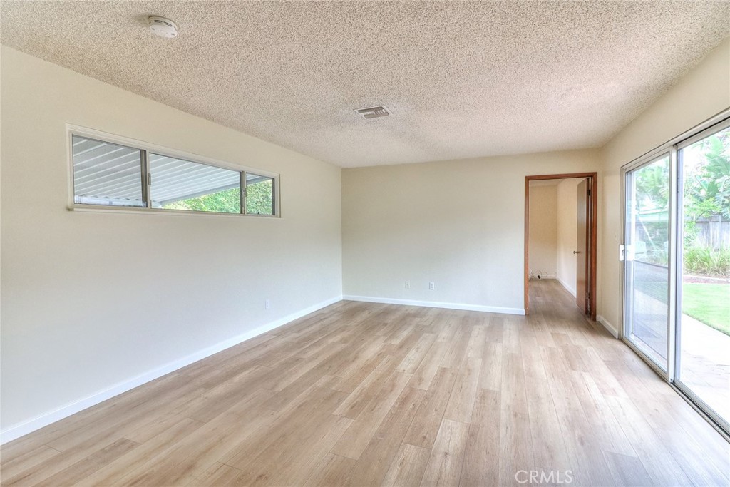 611 E Whitcomb Avenue