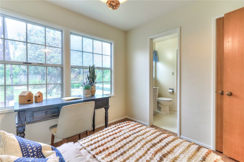 611 E Whitcomb Avenue