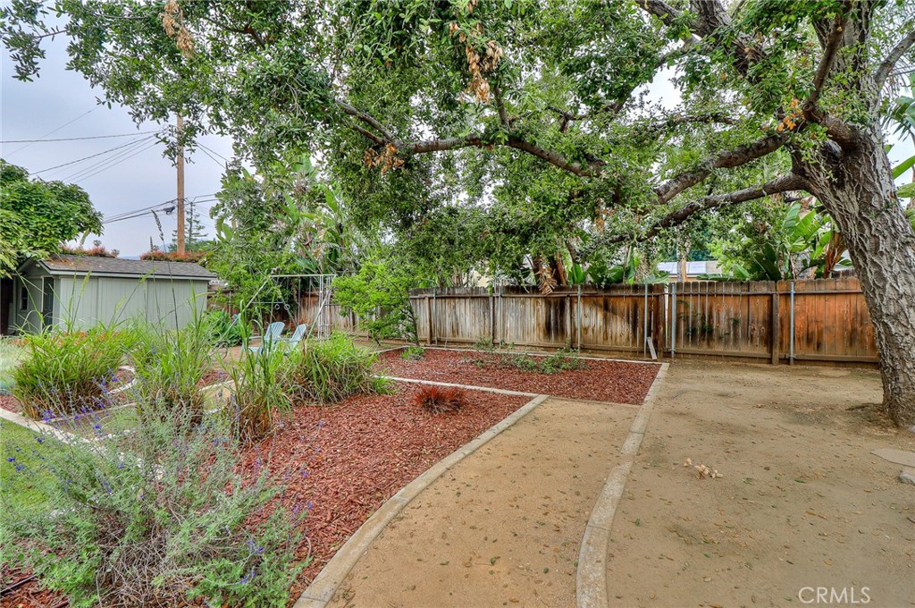 611 E Whitcomb Avenue