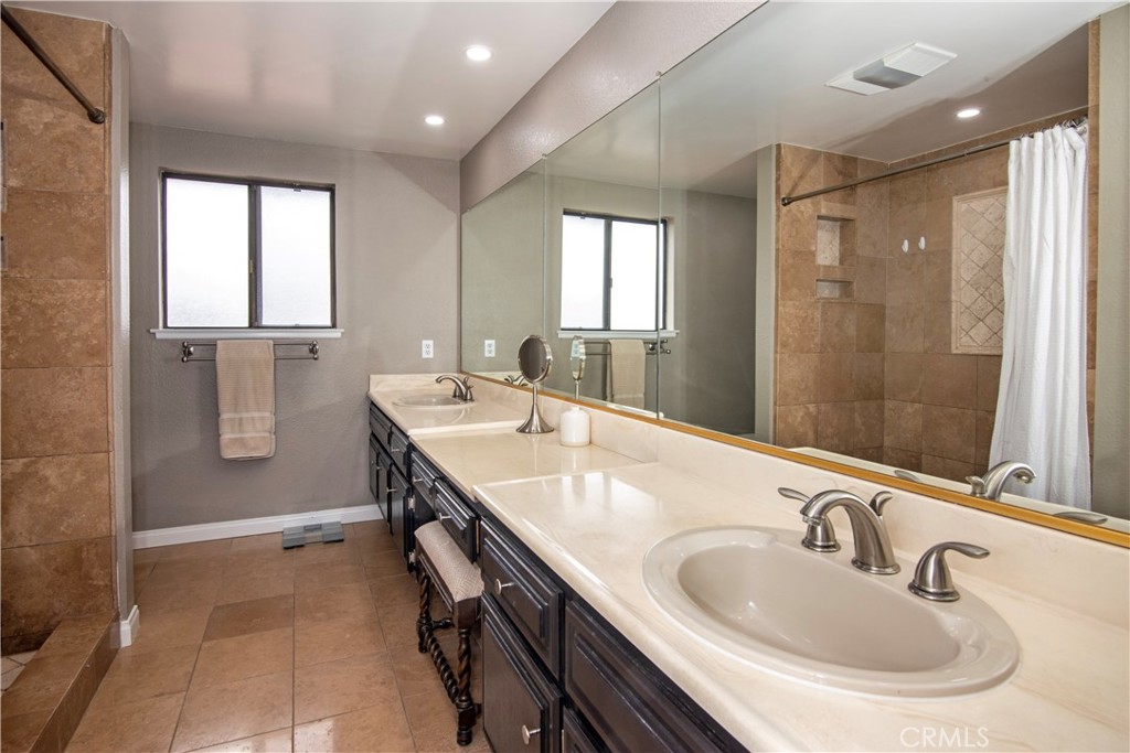 4231 Williams Avenue