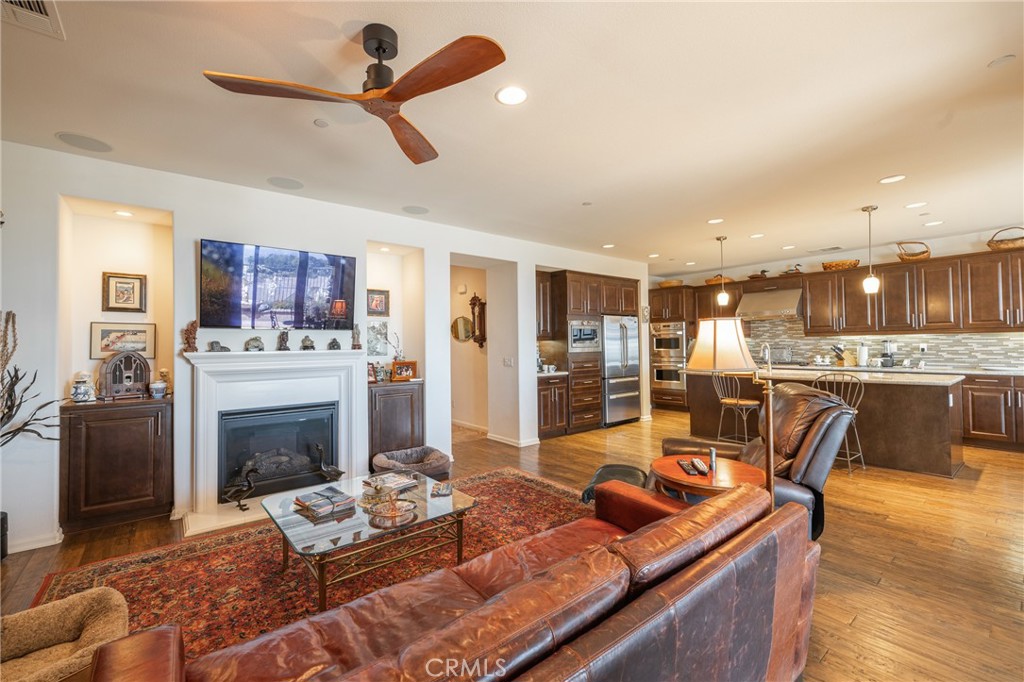 830 E Mckeller Court