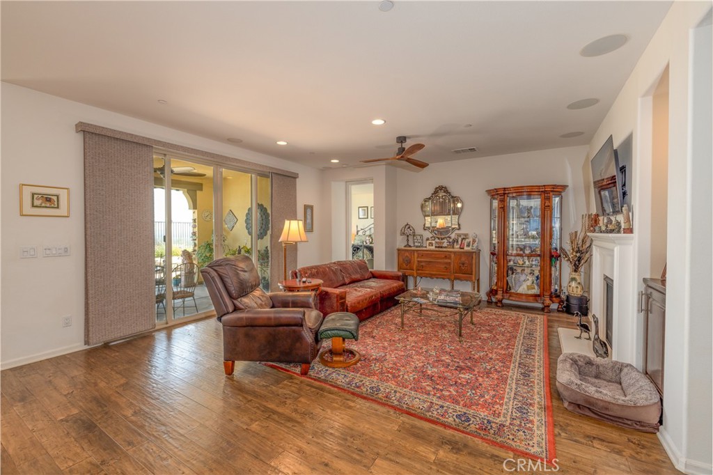 830 E Mckeller Court