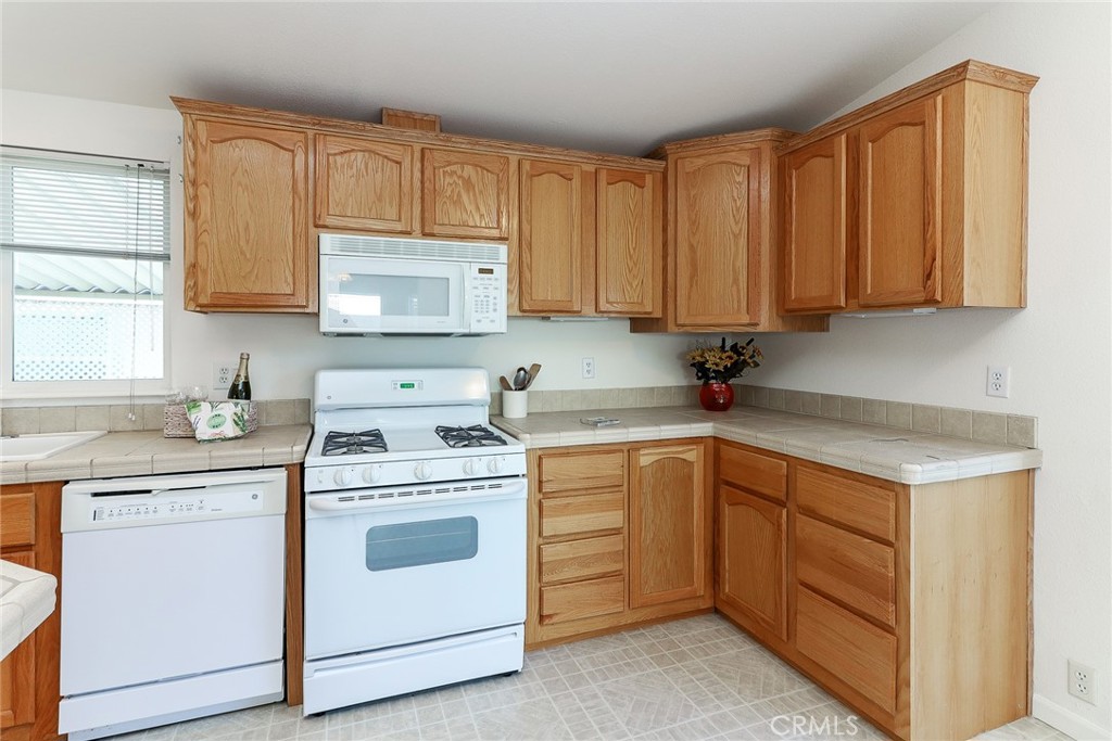 1245 W Cienega Avenue 122