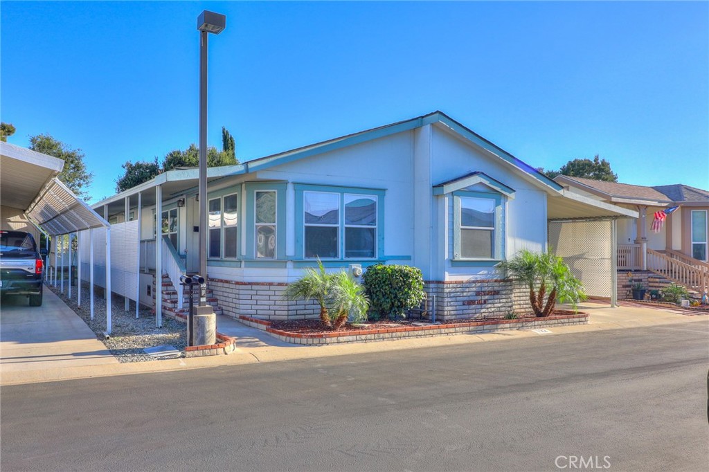 1245 W Cienega Avenue 122