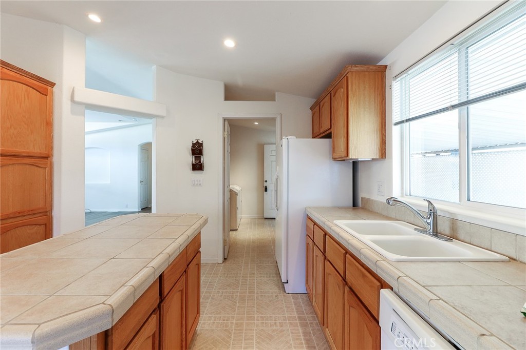 1245 W Cienega Avenue 122