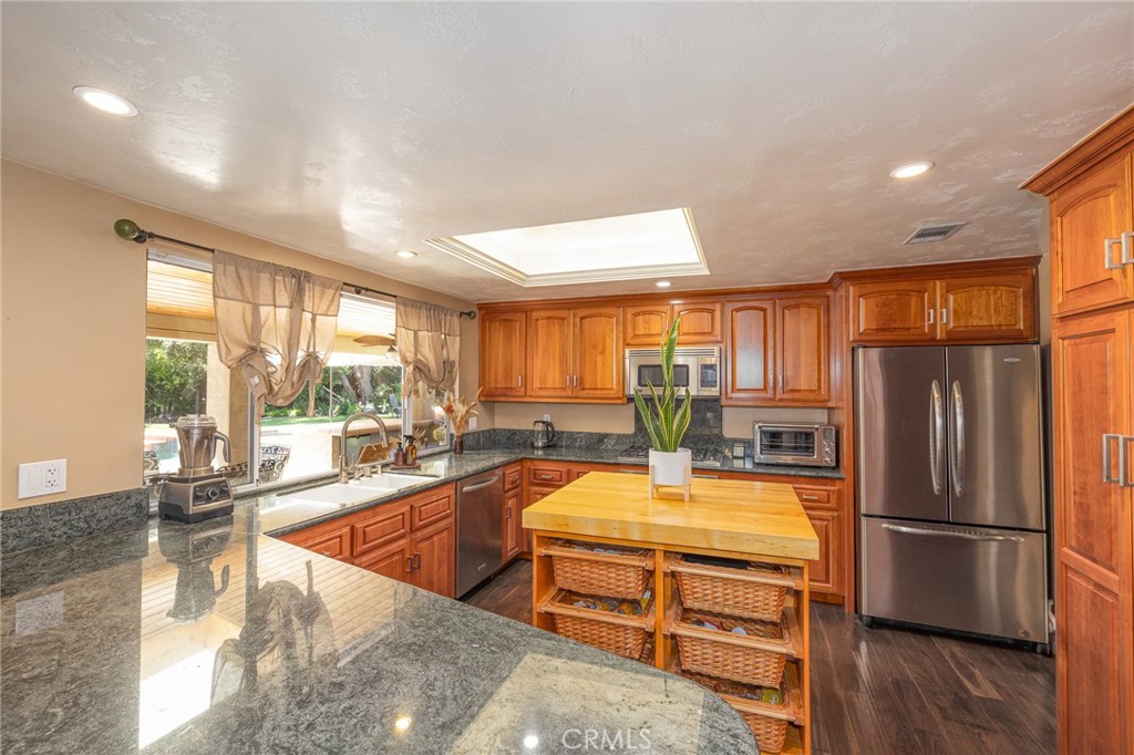 1736 Branch Oak Drive