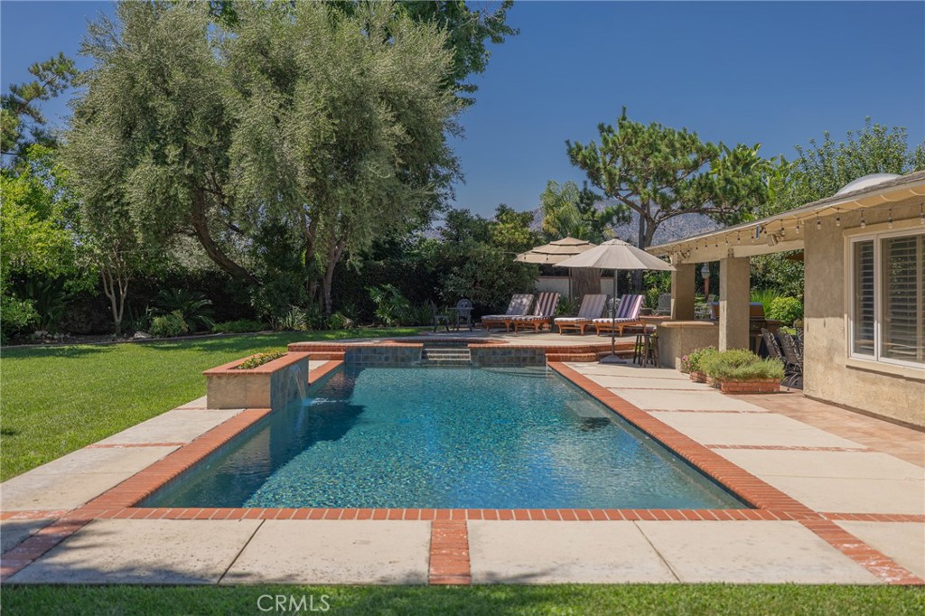 1736 Branch Oak Drive