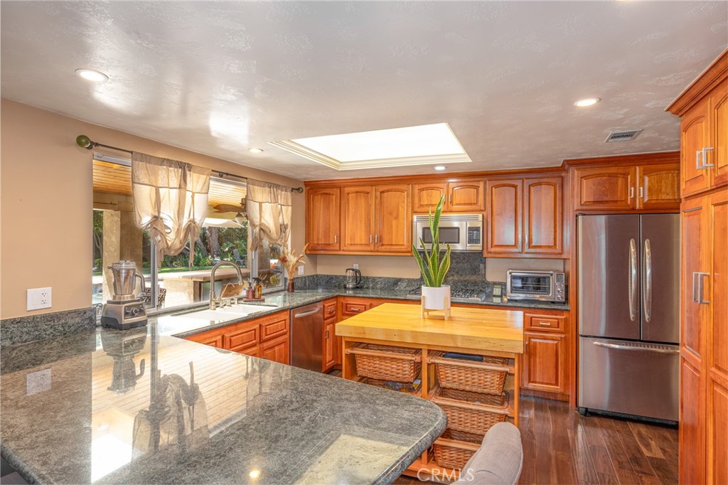 1736 Branch Oak Drive