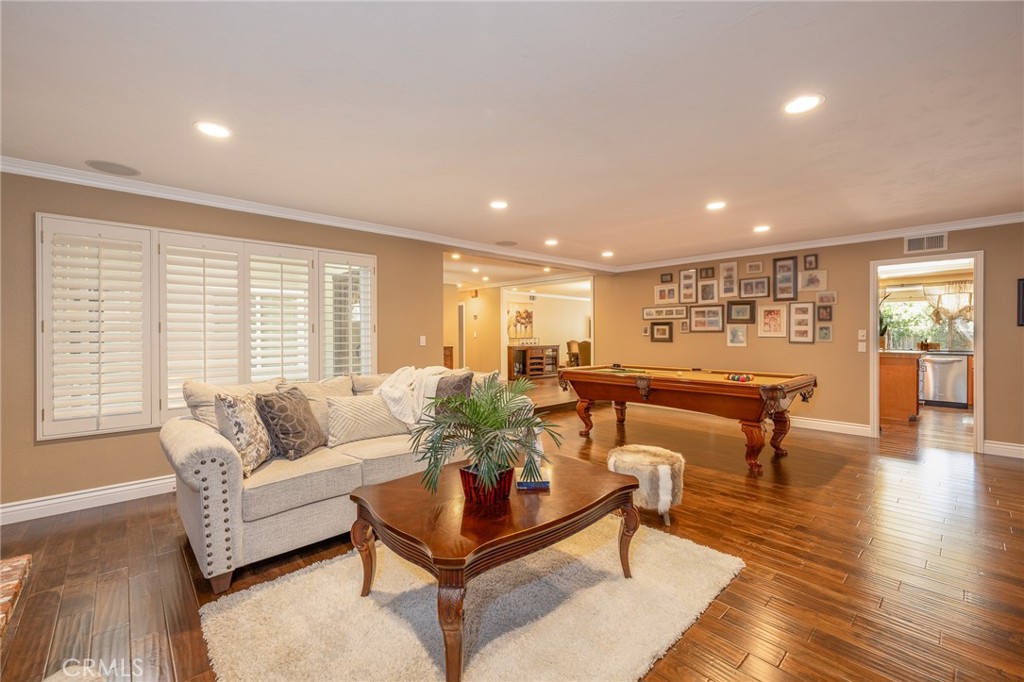 1736 Branch Oak Drive