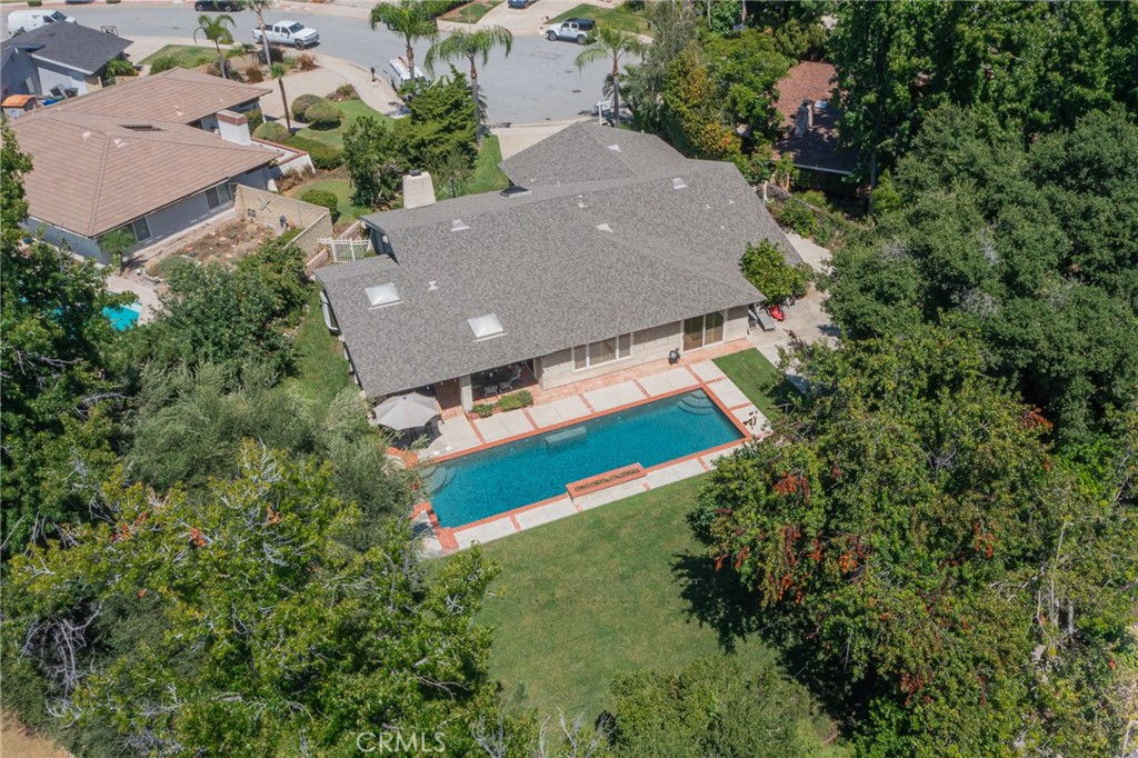 1736 Branch Oak Drive