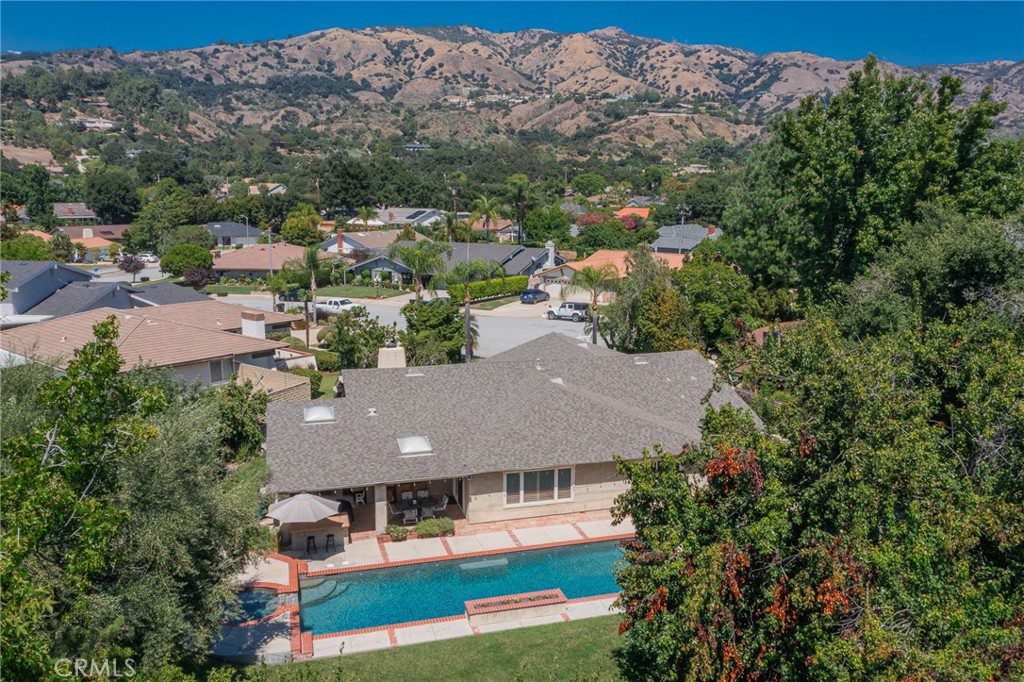 1736 Branch Oak Drive