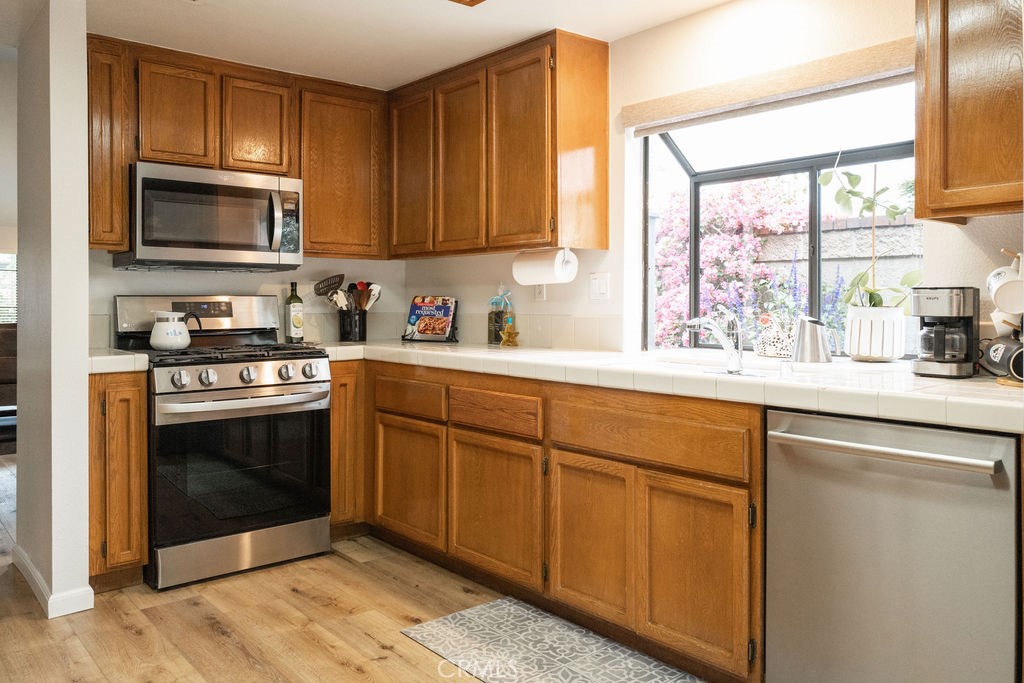 1917 Cobblefield Way