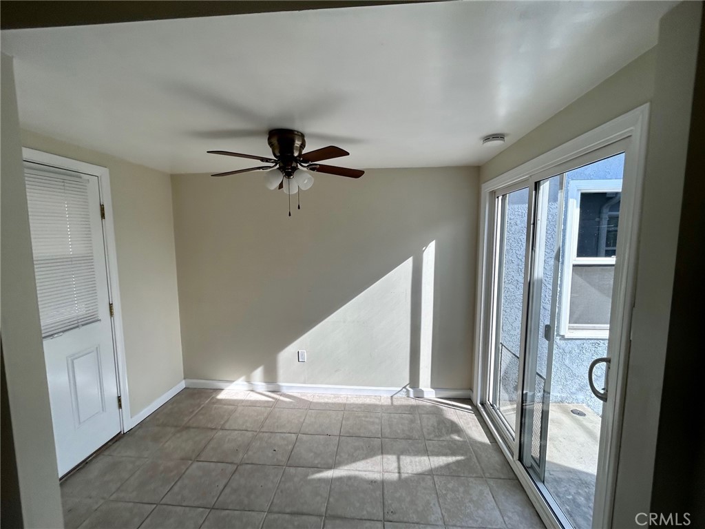 558 N Vermont Avenue