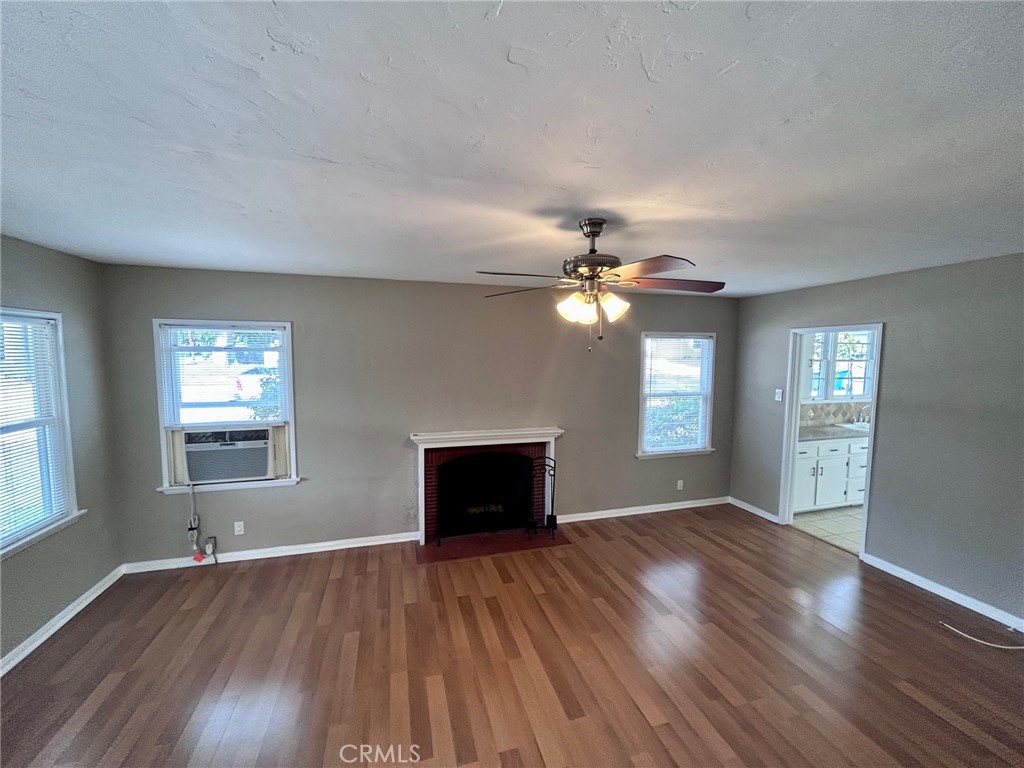 558 N Vermont Avenue