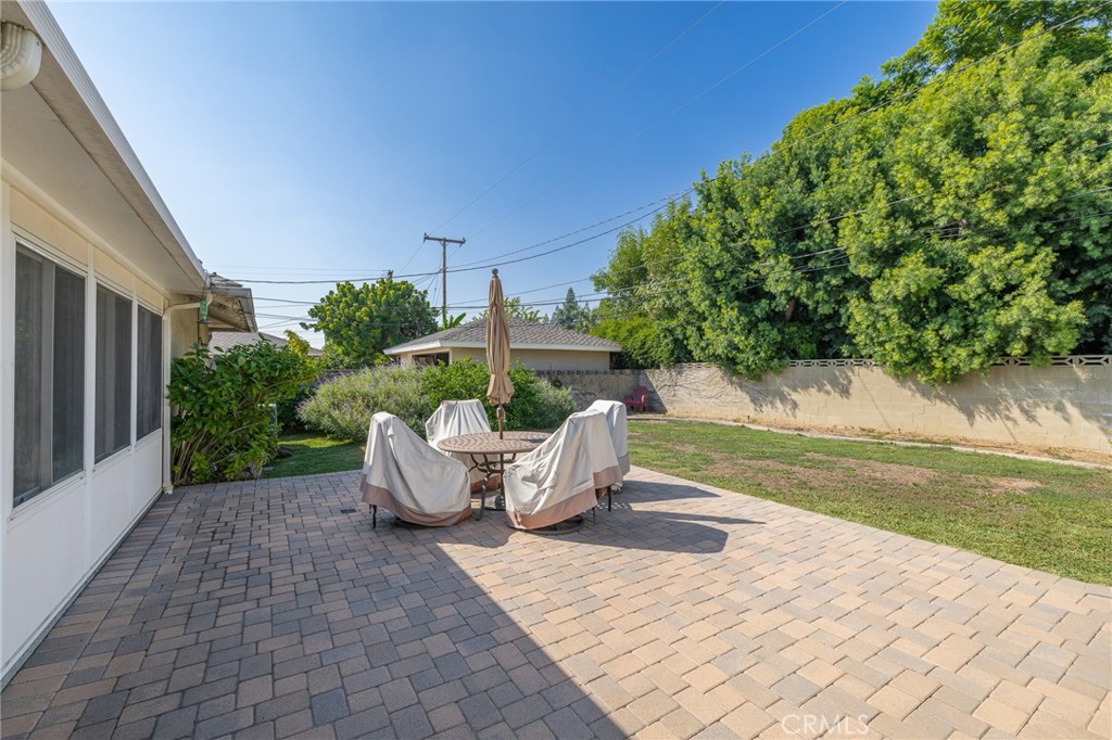 1065 W Grovecenter Street