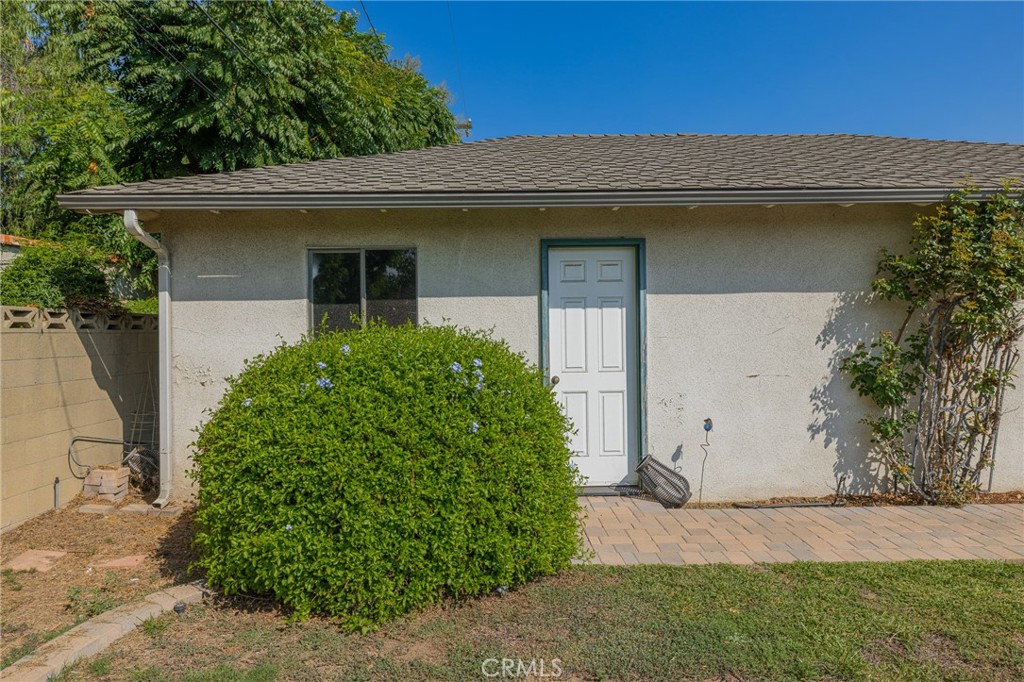 1065 W Grovecenter Street