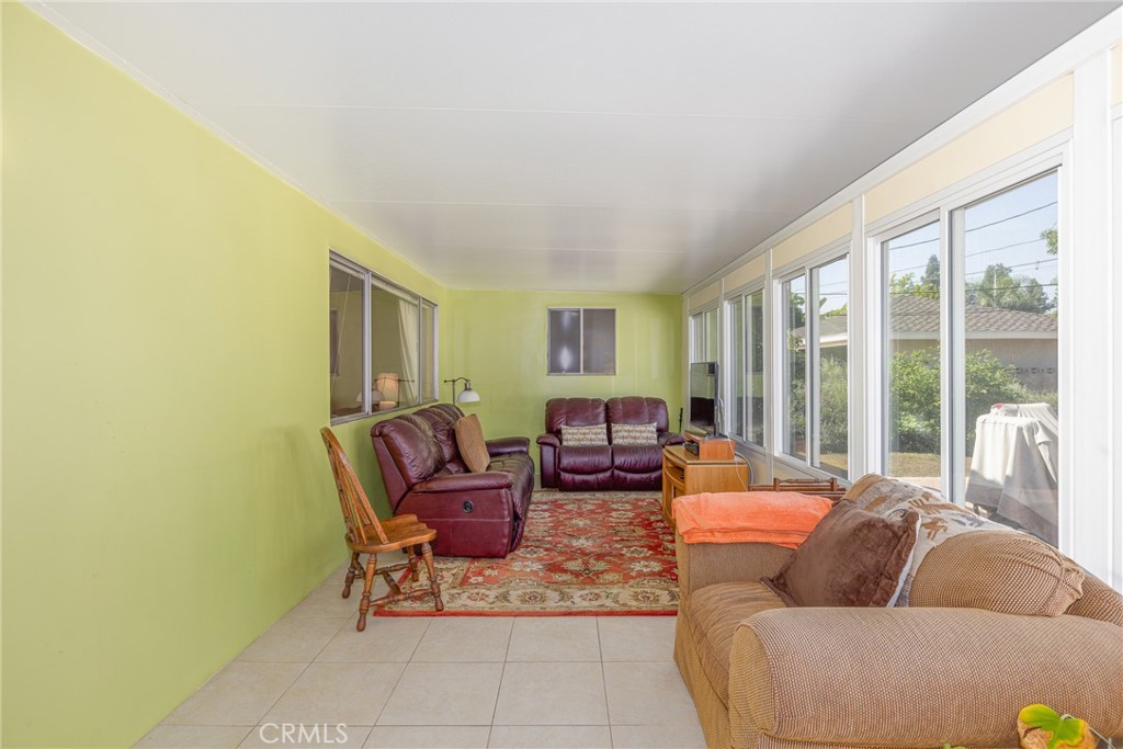 1065 W Grovecenter Street