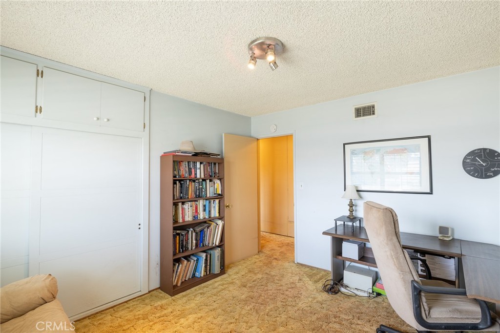 1065 W Grovecenter Street