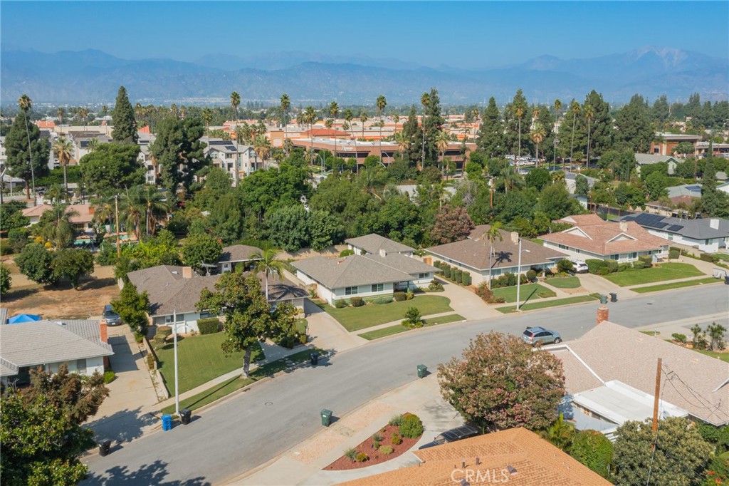 1065 W Grovecenter Street