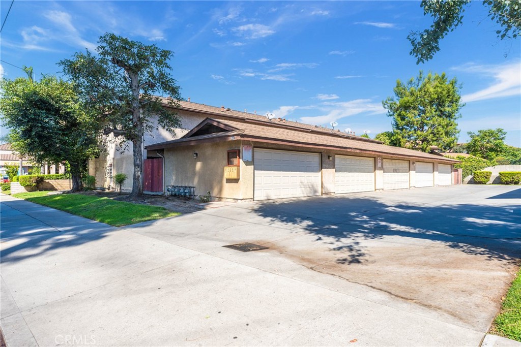 8631 Rosecrans Avenue C