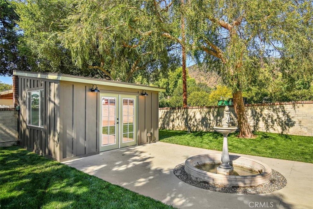 515 N Glendora Avenue