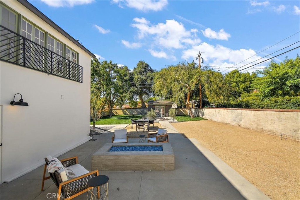 515 N Glendora Avenue