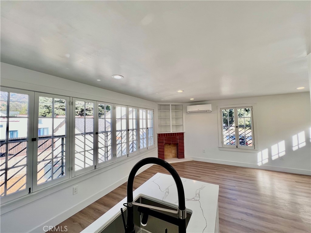 515 N Glendora Avenue