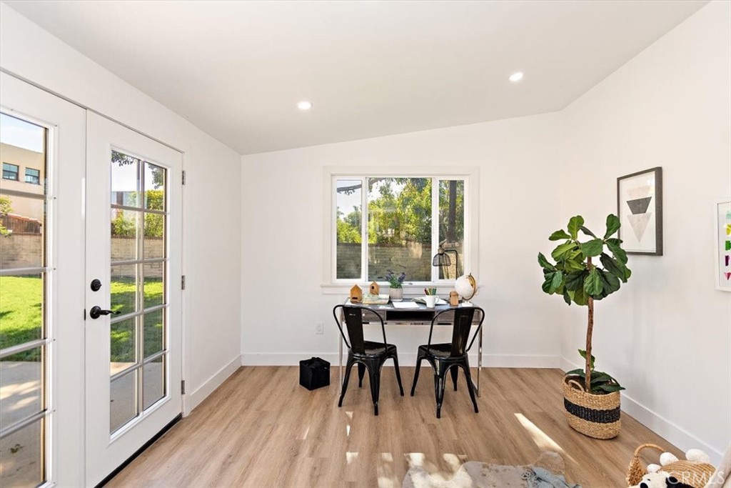 515 N Glendora Avenue