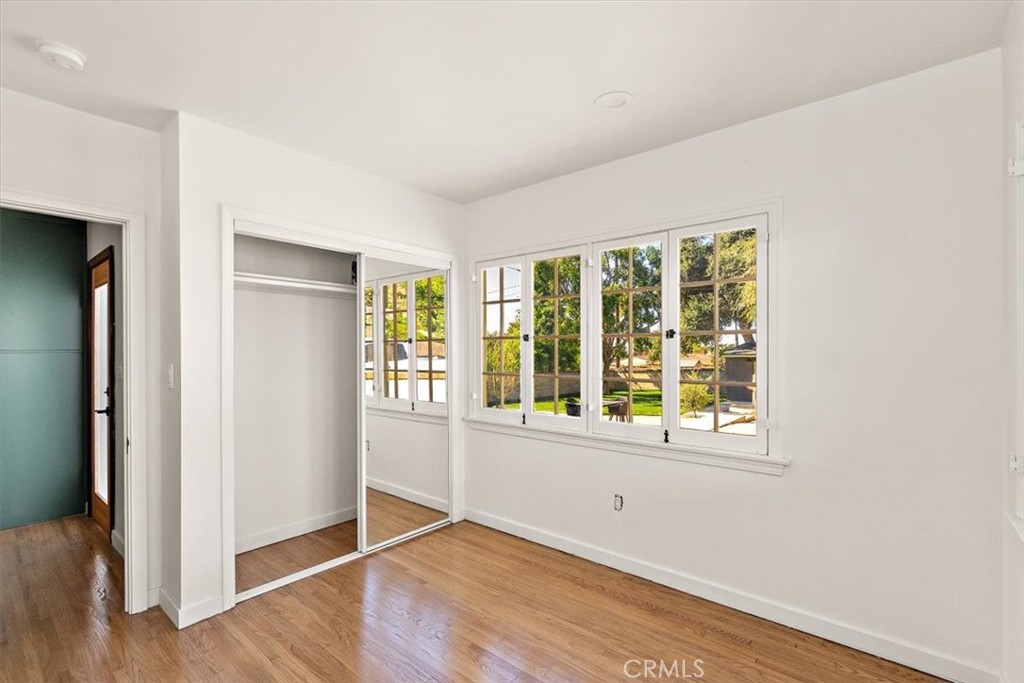 515 N Glendora Avenue