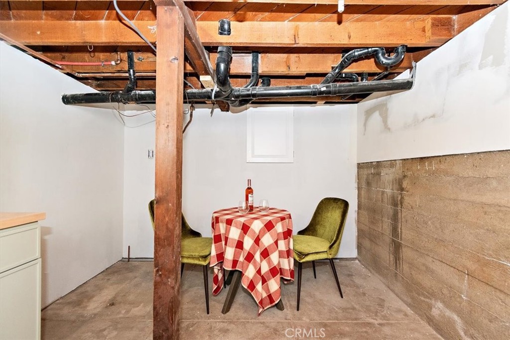 515 N Glendora Avenue