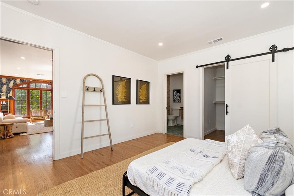 515 N Glendora Avenue