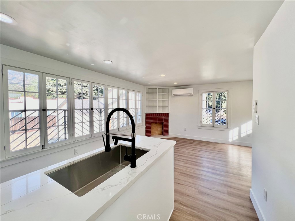 515 N Glendora Avenue