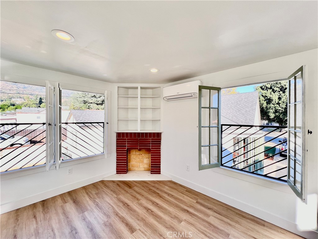 515 N Glendora Avenue