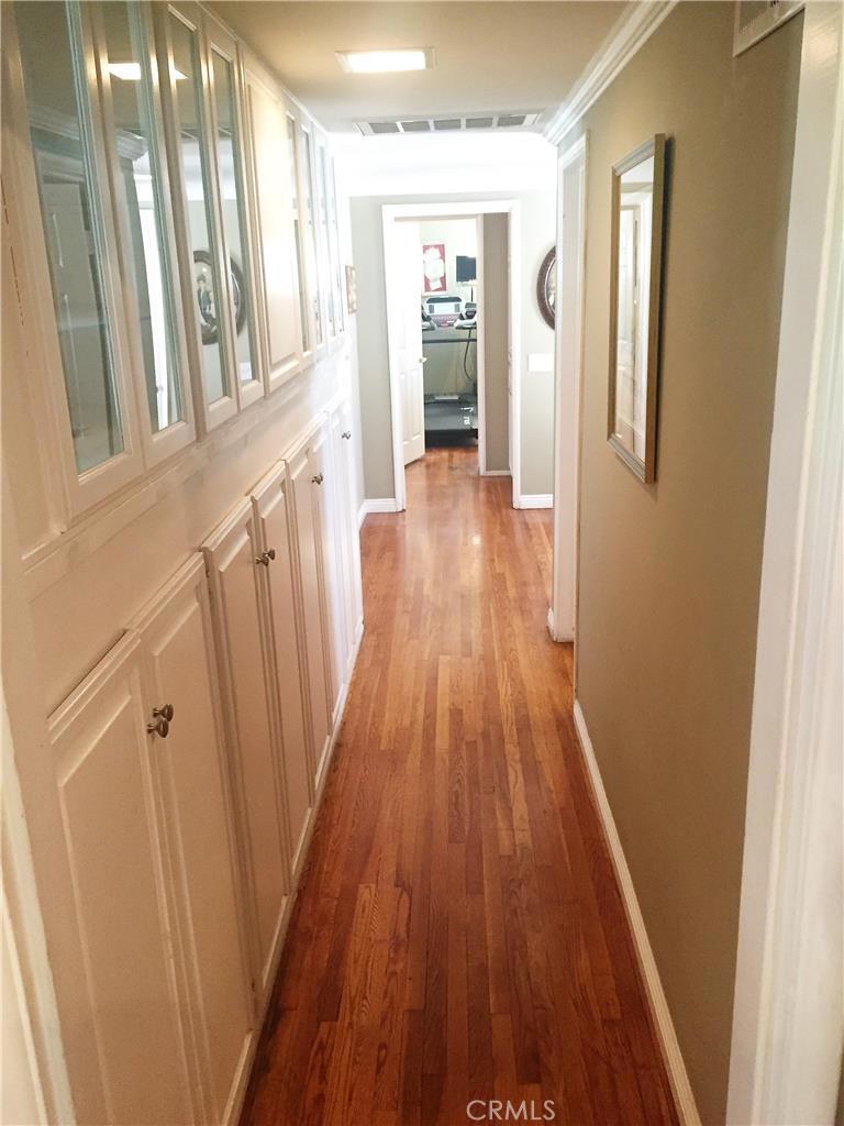 1151 E Comstock Avenue