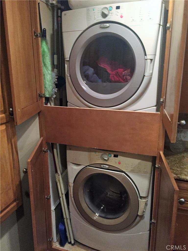 1151 E Comstock Avenue