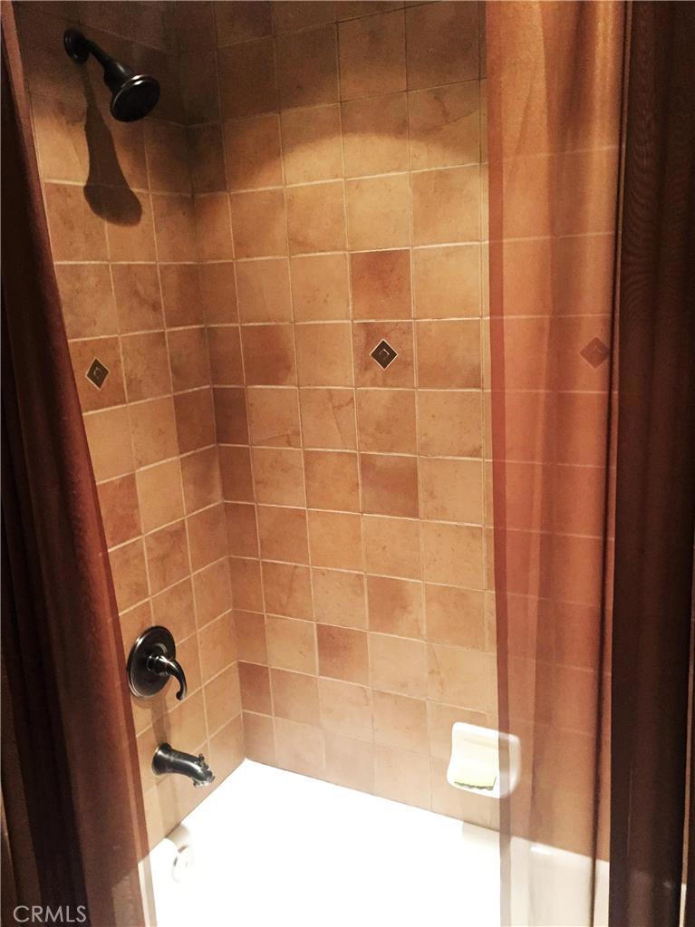 1151 E Comstock Avenue