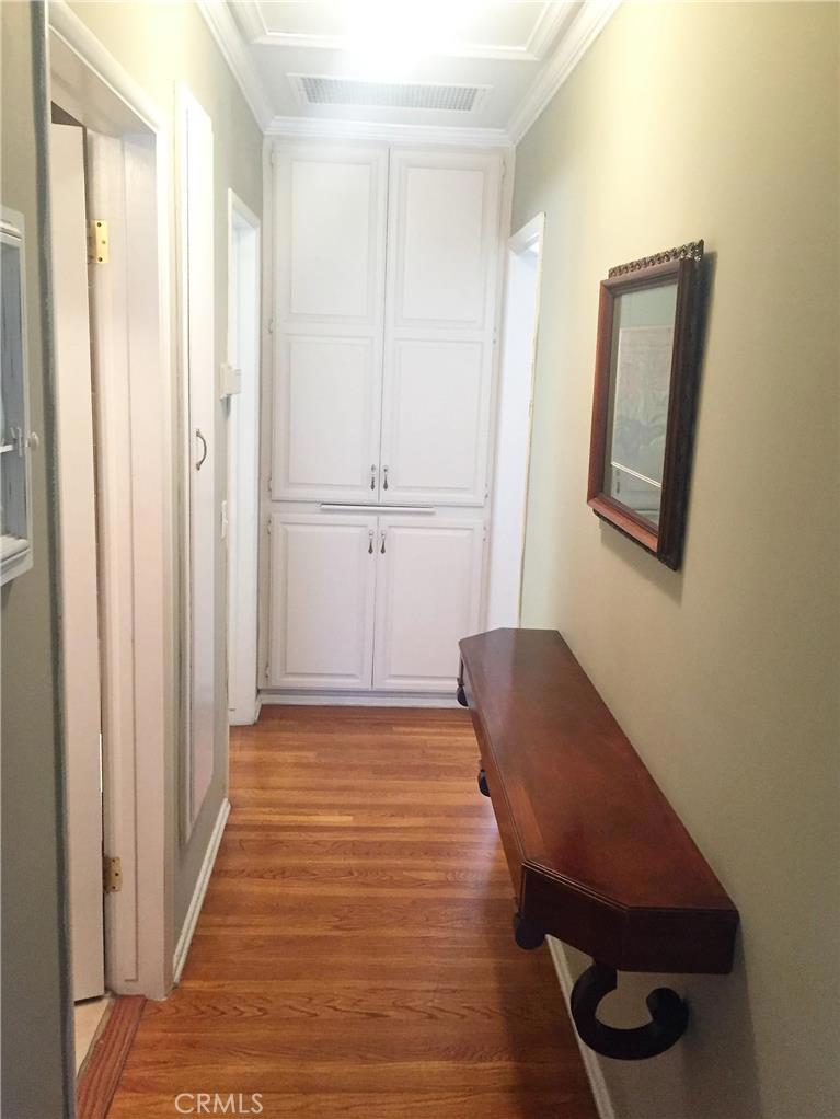 1151 E Comstock Avenue