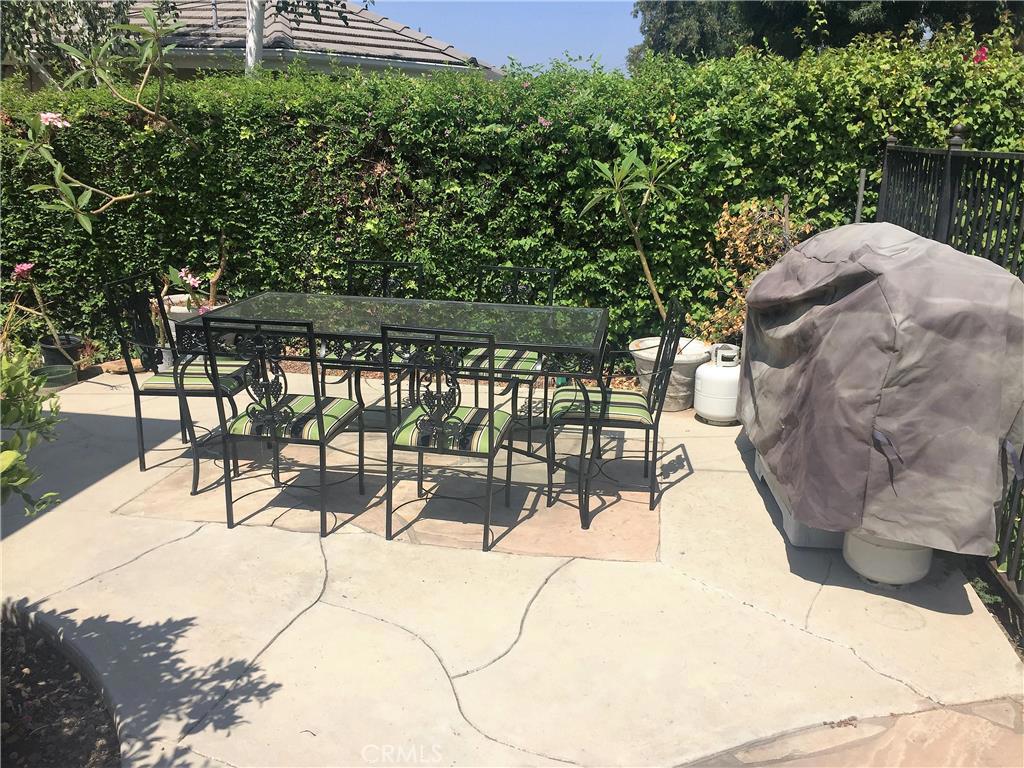 1151 E Comstock Avenue