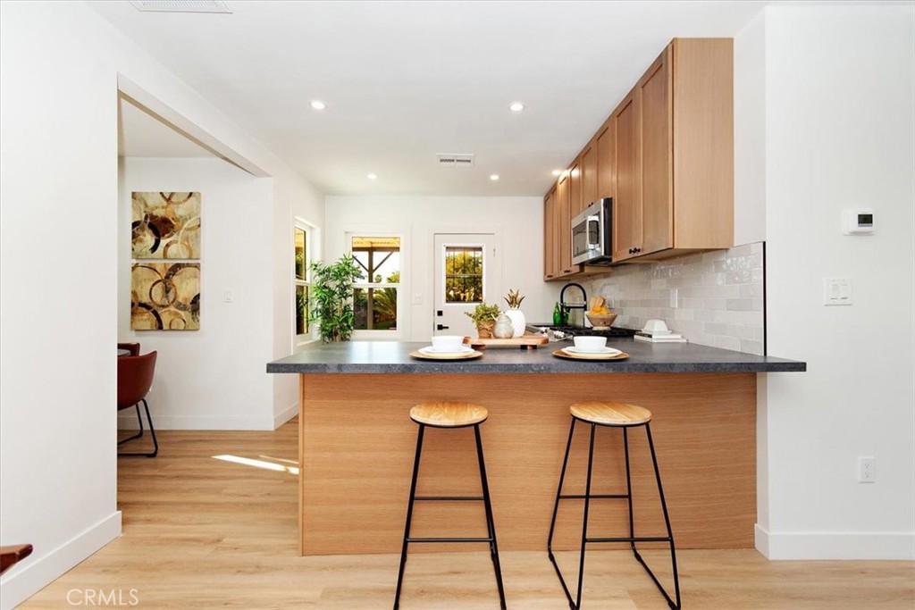 5569 N Rimsdale Avenue