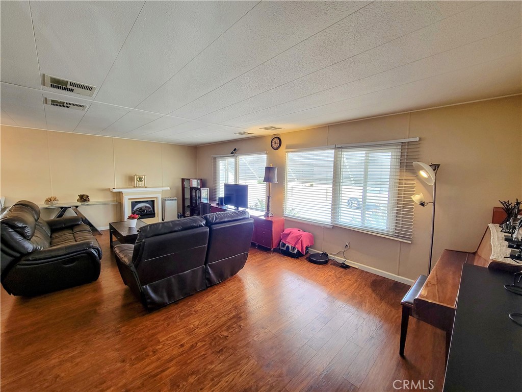 7271 Katella Avenue 97