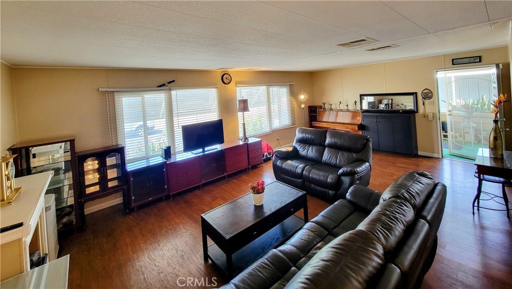 7271 Katella Avenue 97